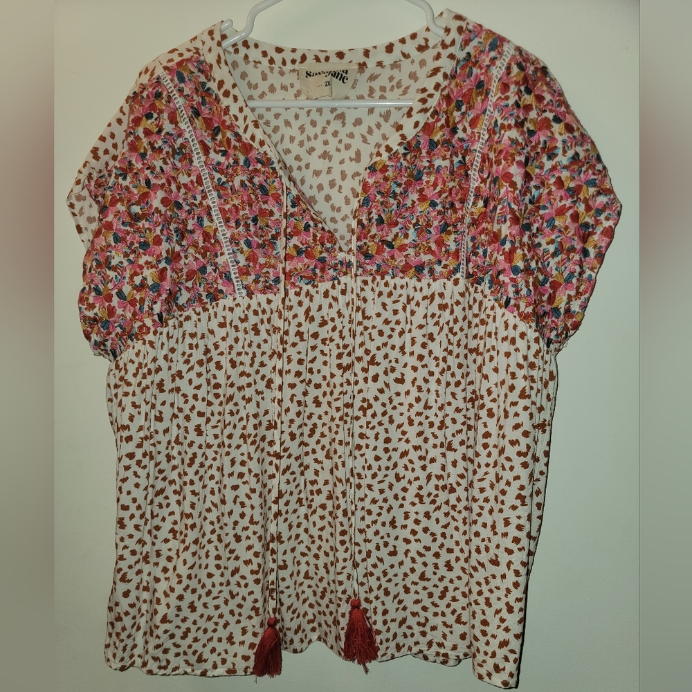 Embroidered Top - Picture 5 of 5